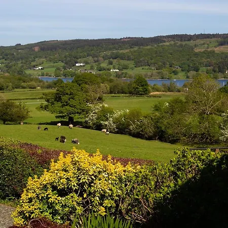 Сasa de vacaciones Garden At