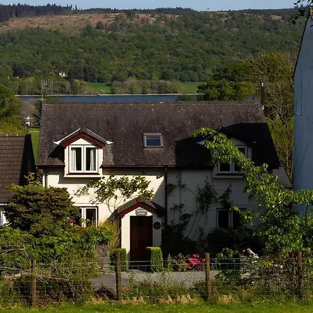 Сasa de vacaciones Garden At